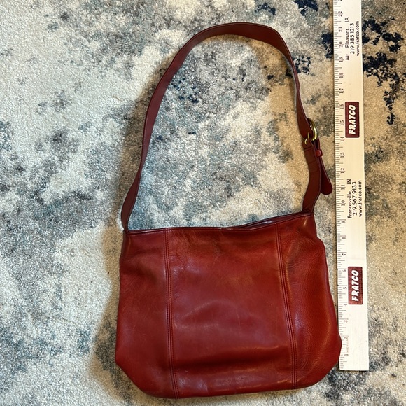 Vintage Coach Red Erickson Shoulder Bag - Picture 3 of 11
